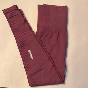 GymShark Leggings - Maroon